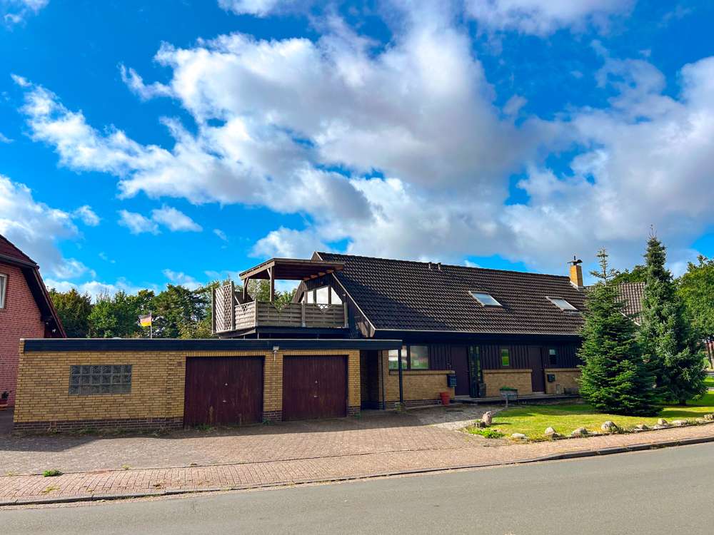 Thumbnail-Haus zum Kaufen in Oldenburg 389.000,00 € 219 m²