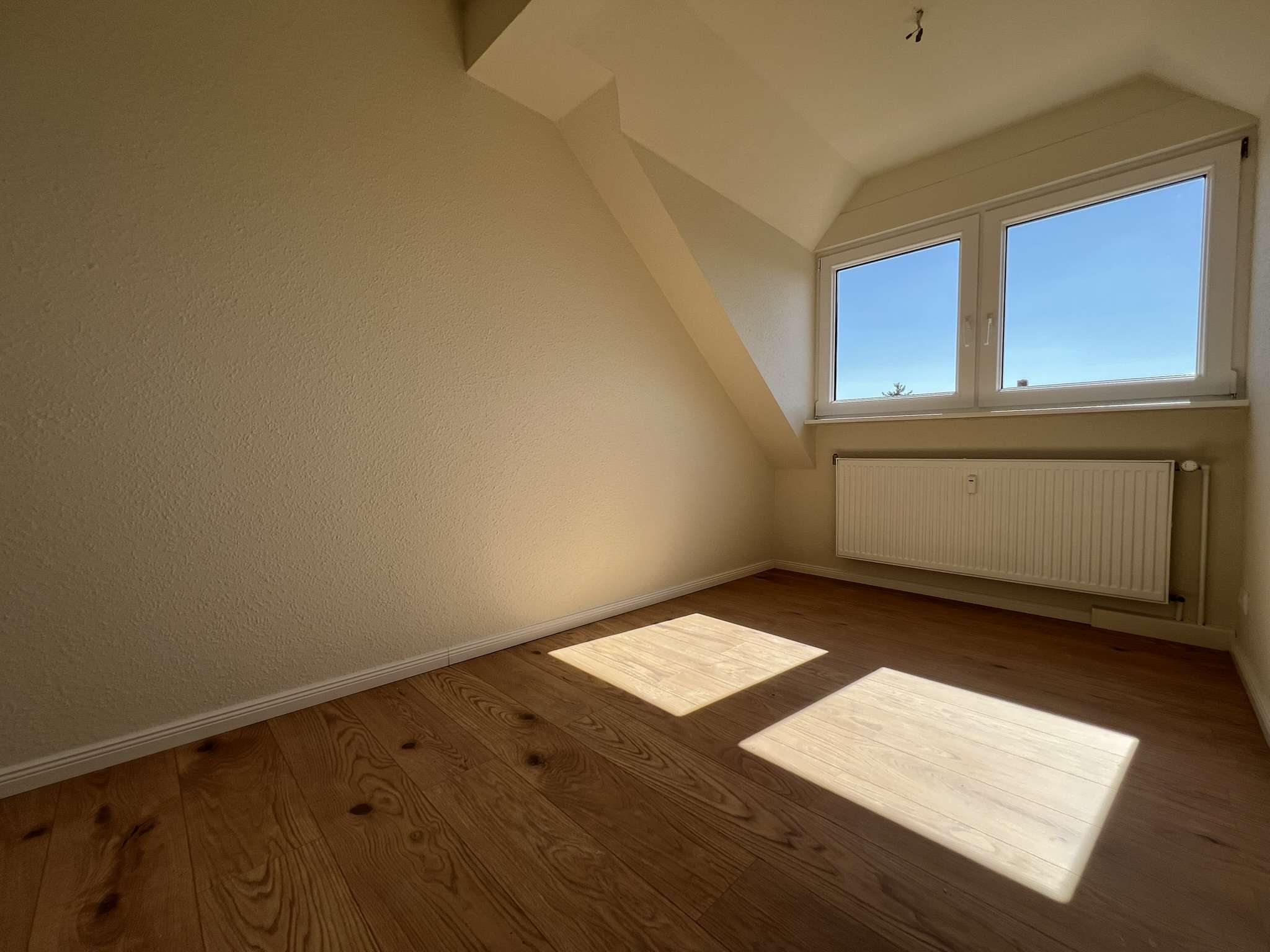 Thumbnail-Wohnung zum Mieten in Heidenau 529,00 € 52.89 m²