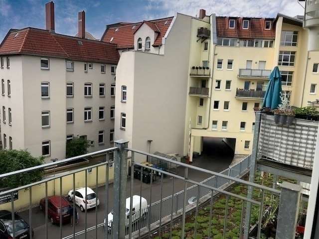 Thumbnail-Wohnung zum Mieten in Halle 365,00 € 32.6 m²