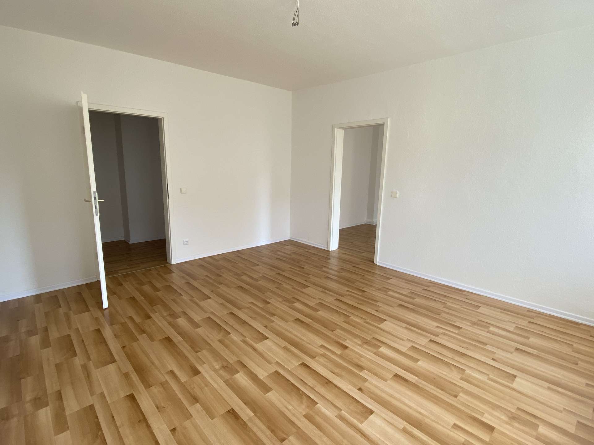 Thumbnail-Wohnung zum Mieten in Groß Schacksdorf-Simmersdorf 323,00 € 66 m²