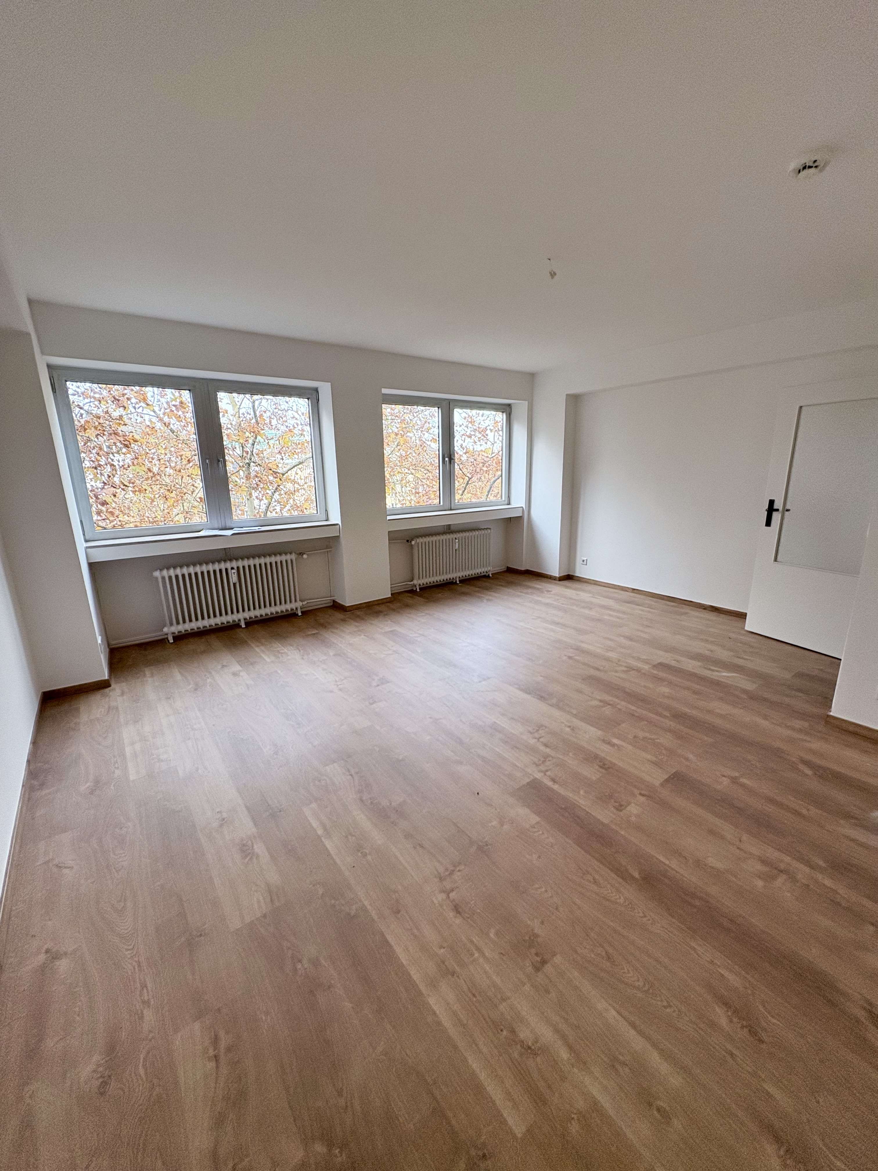 Thumbnail-Wohnung zum Mieten in Düsseldorf 992,00 € 82.61 m²