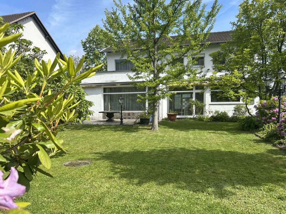 Thumbnail-Haus zum Kaufen in Hennef-Zentrum 979.000,00 € 221 m²