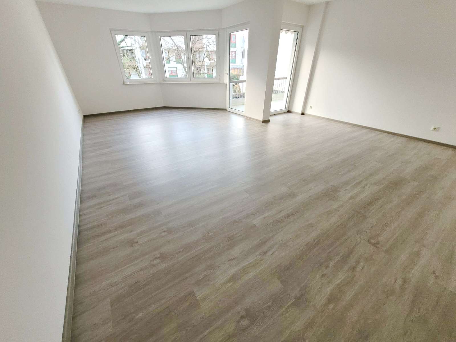 Thumbnail-Wohnung zum Kaufen in Kassel-Wilhelmshöhe 335.000,00 € 100 m²