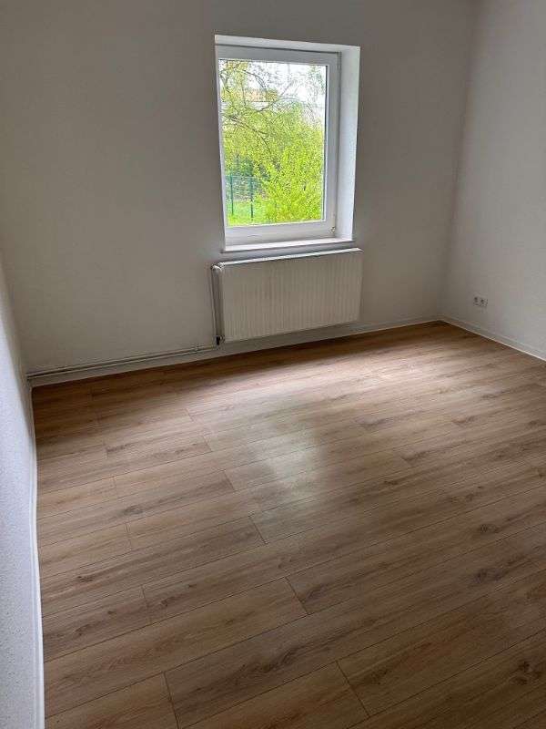 Thumbnail-Wohnung zum Mieten in Bremerhaven 329,00 € 43.26 m²