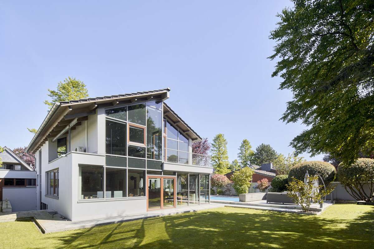 Thumbnail-Haus zum Kaufen in Köln Müngersdorf 2.350.000,00 € 281 m²