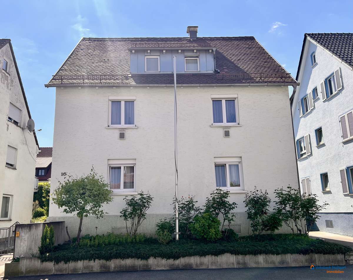 Thumbnail-Haus zum Kaufen in Stuttgart Hofen 729.000,00 € 218 m²