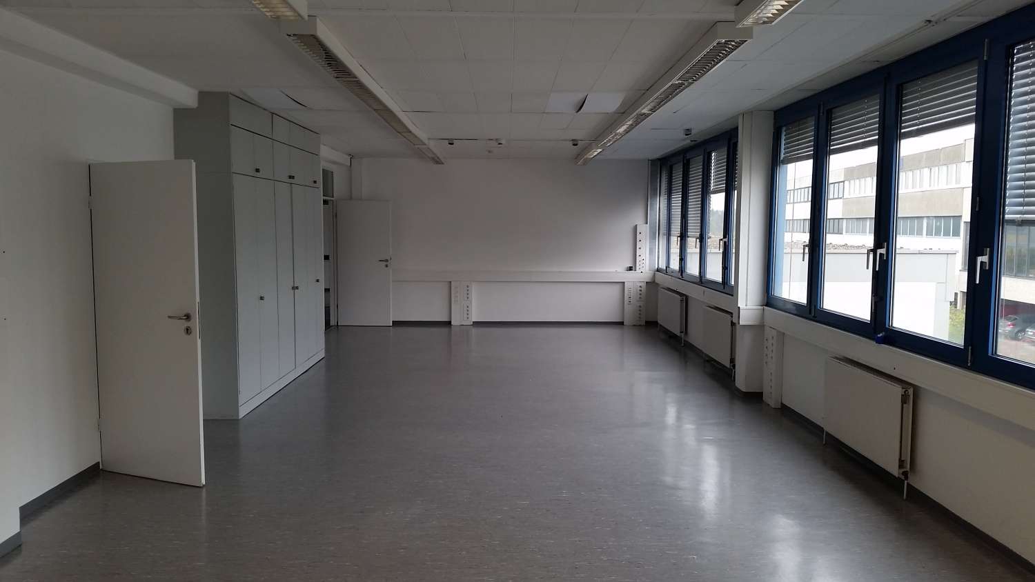 Thumbnail-Büro in Kelsterbach 600,00 € 100 m²