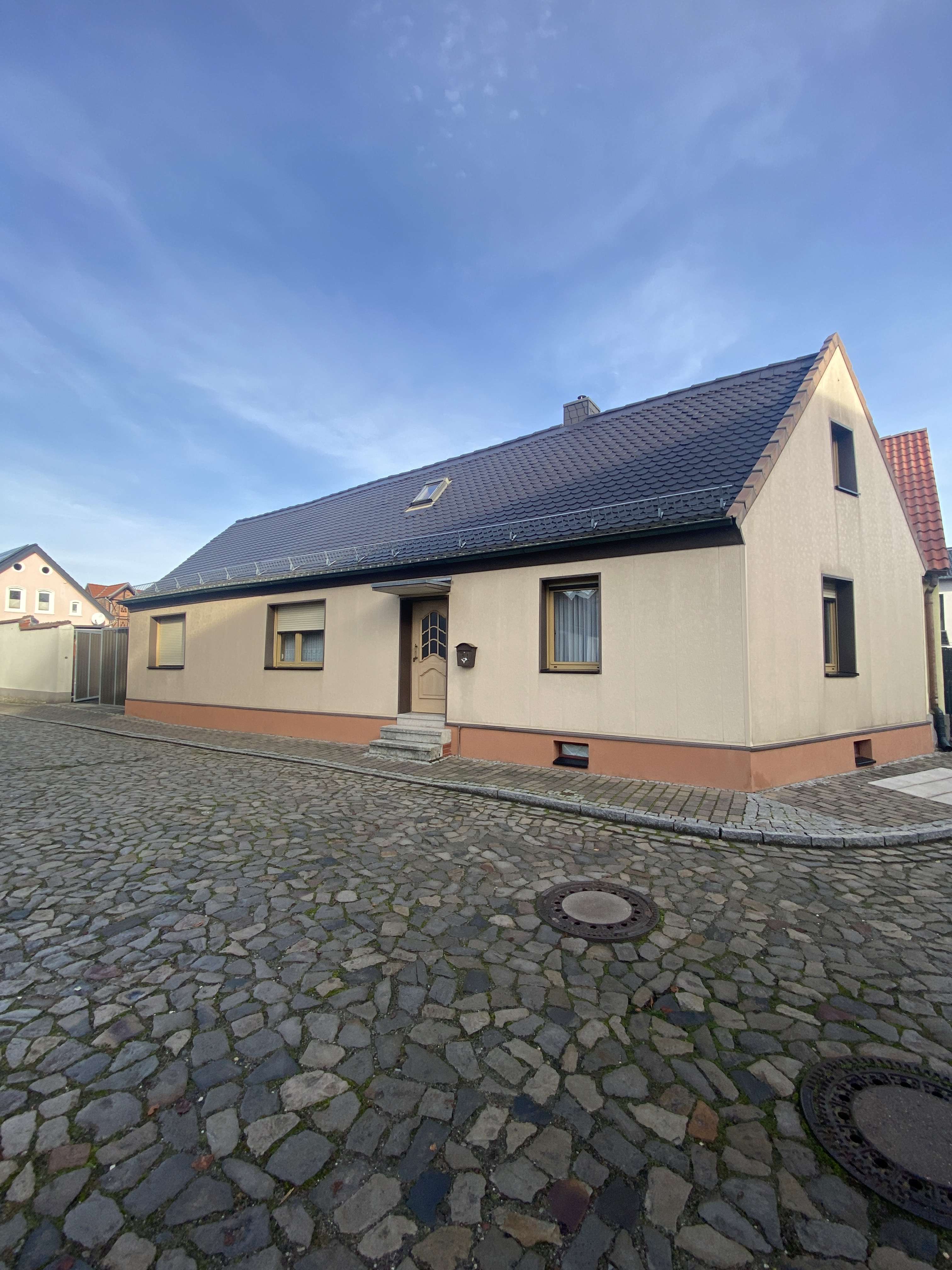 Thumbnail-Haus zum Kaufen in Biederitz 110.000,00 € 77 m²