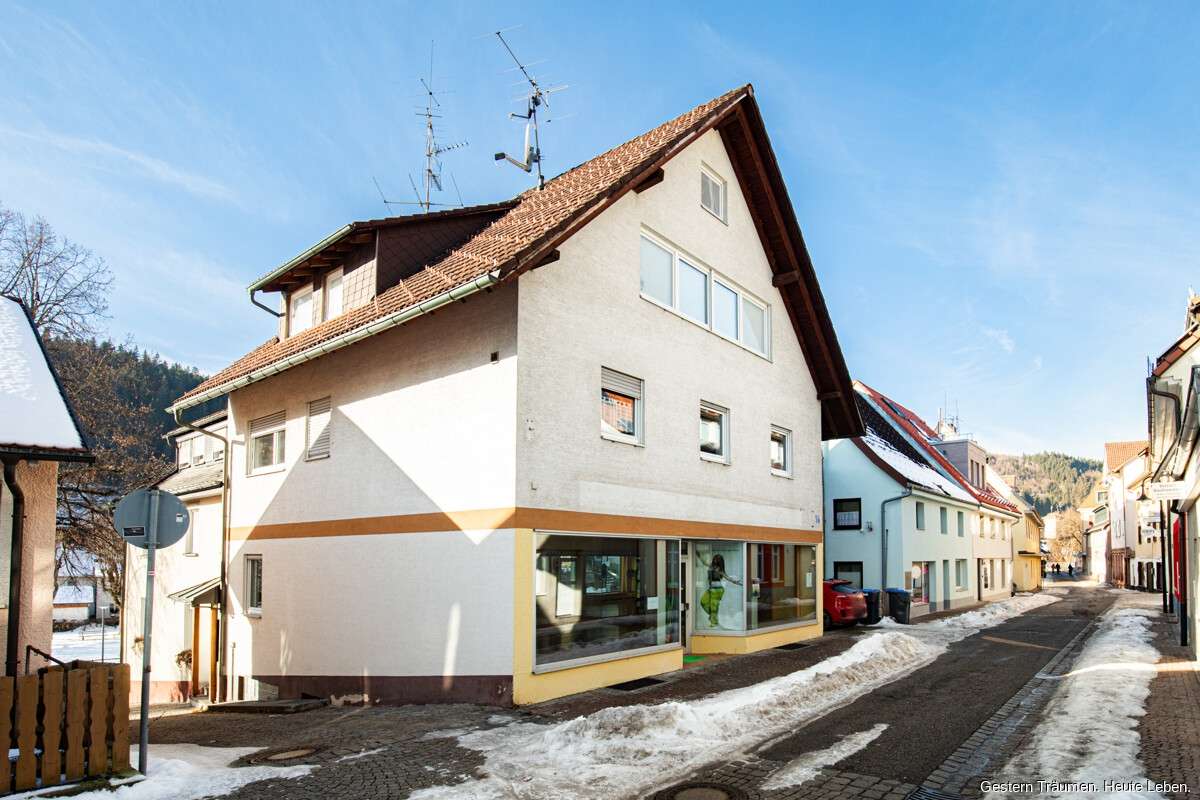 Thumbnail-Haus zum Kaufen in Titisee-Neustadt 399.000,00 € 152 m²