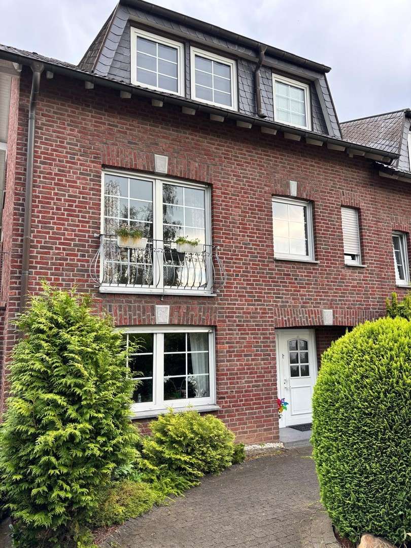 Thumbnail-Haus zum Kaufen in Aachen 650.000,00 € 173 m²