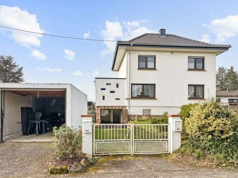Thumbnail-Wohnung zum Kaufen in Neunkirchen 143.000,00 € 85.37 m²