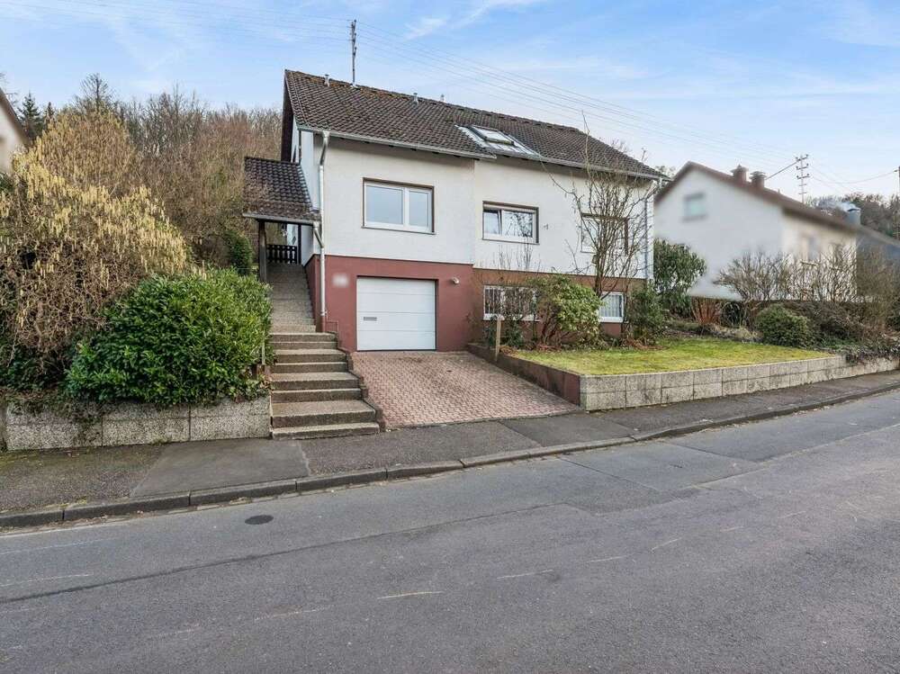 Thumbnail-Haus zum Kaufen in Siegen 335.000,00 € 175.56 m²