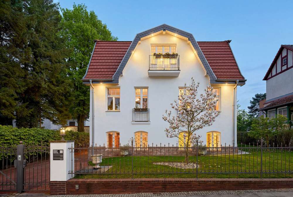 Thumbnail-Haus zum Kaufen in Berlin 2.380.000,00 € 355 m²