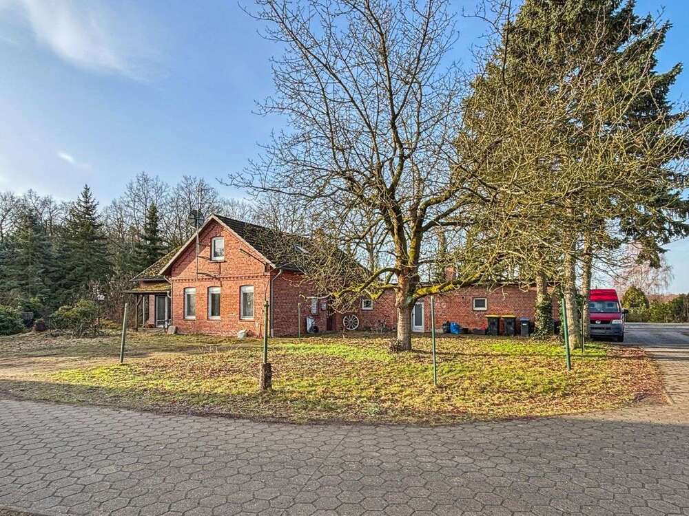 Thumbnail-Haus zum Kaufen in Wittorf 380.000,00 € 150 m²