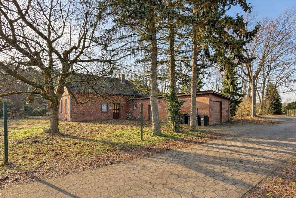 Thumbnail-Haus zum Kaufen in Wittorf 299.500,00 € 150 m²