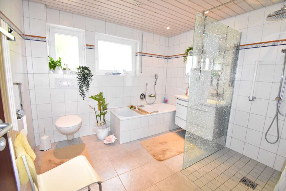 Thumbnail-Haus zum Kaufen in Bad Liebenzell 459.000,00 € 218.53 m²
