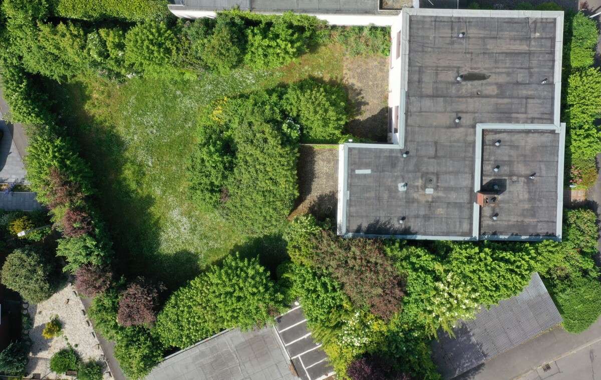 Thumbnail-Haus zum Kaufen in Hofheim am Taunus Wallau 689.000,00 € 195 m²