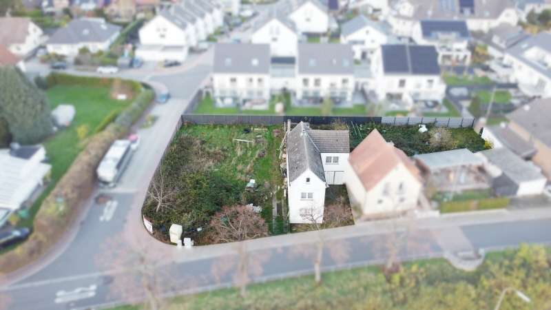 Thumbnail-Grundstück zu verkaufen in Niederkassel 651.000,00 € 1203 m²