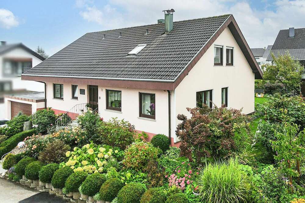 Thumbnail-Haus zum Kaufen in Winterlingen-Benzingen 390.000,00 € 183.86 m²