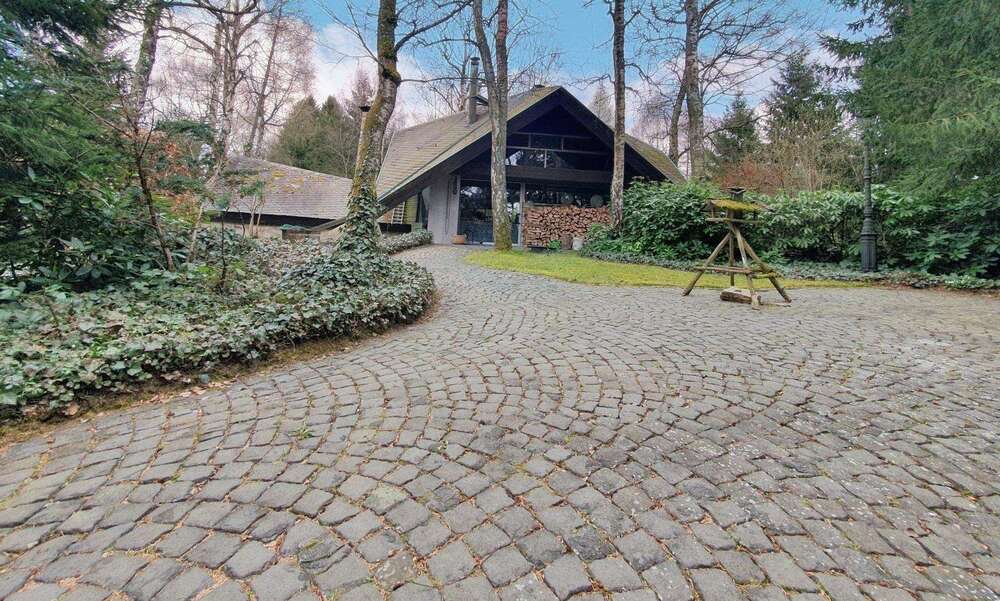 Thumbnail-Haus zum Kaufen in Niedernhausen 1.650.000,00 € 82 m²