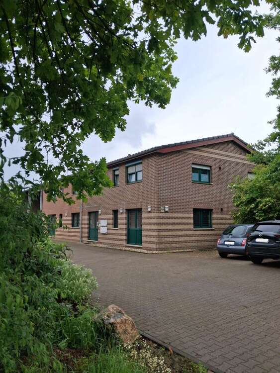 Thumbnail-Wohnung zum Mieten in Krefeld 1.000,00 € 103.84 m²