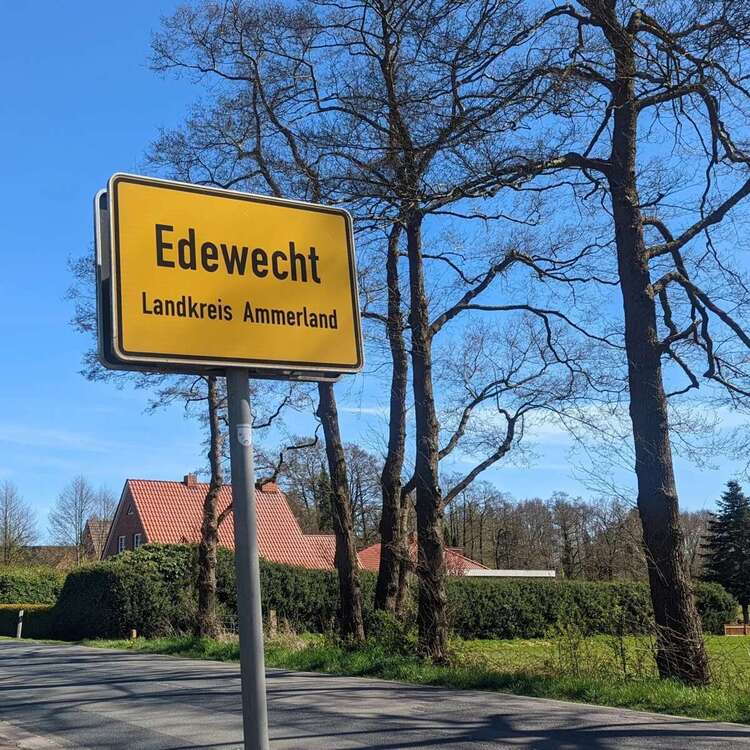 Thumbnail-Grundstück zu verkaufen in Edewecht 200.000,00 € 779 m²