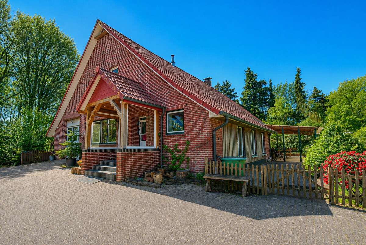Thumbnail-Haus zum Kaufen in Bösel 415.000,00 € 182.88 m²