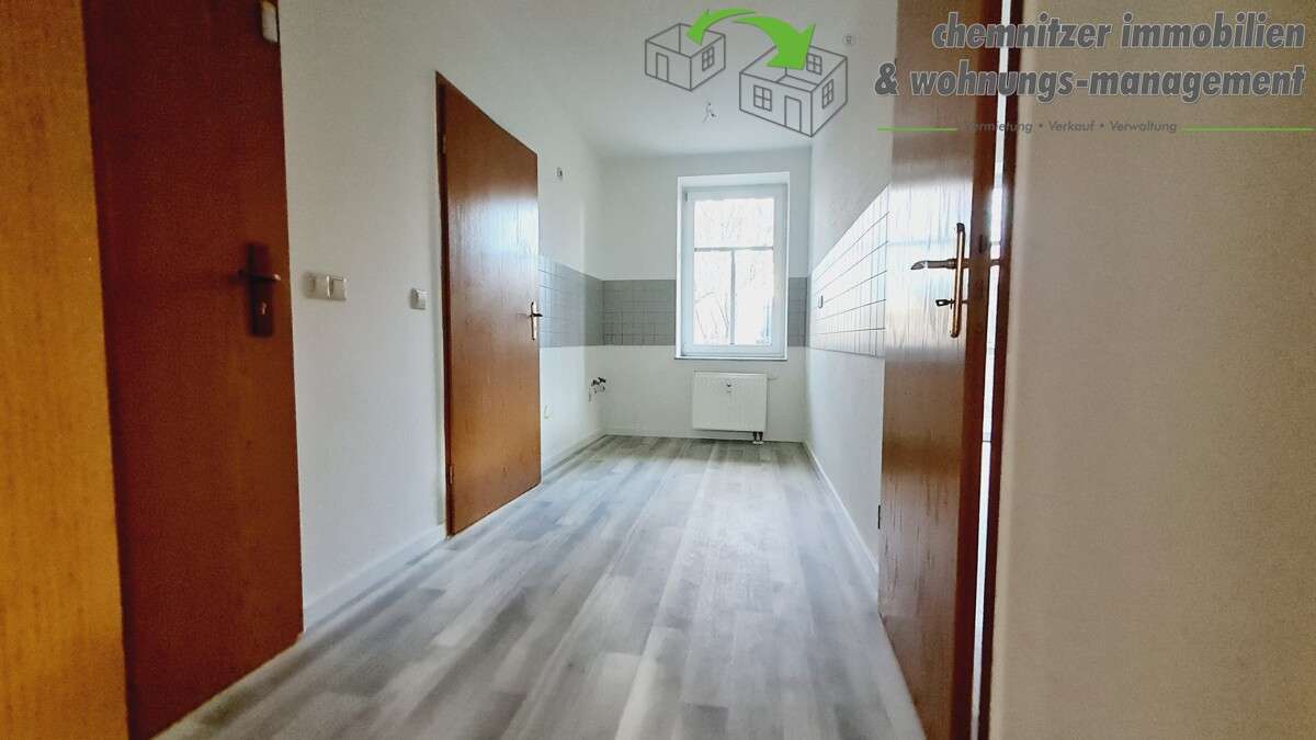 Thumbnail-Wohnung zum Mieten in Chemnitz Lutherviertel 261,00 € 43.46 m²