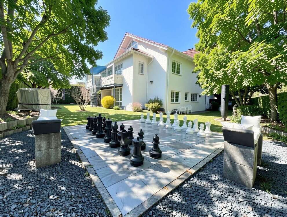 Thumbnail-Haus zum Kaufen in Erbes-Büdesheim 685.000,00 € 260 m²