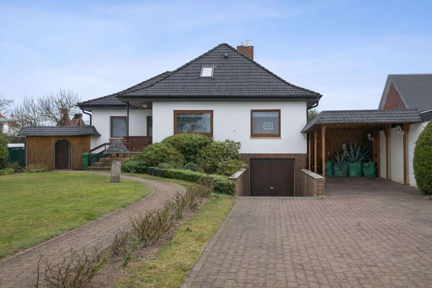 Thumbnail-Haus zum Kaufen in Nordstemmen 445.000,00 € 220 m²