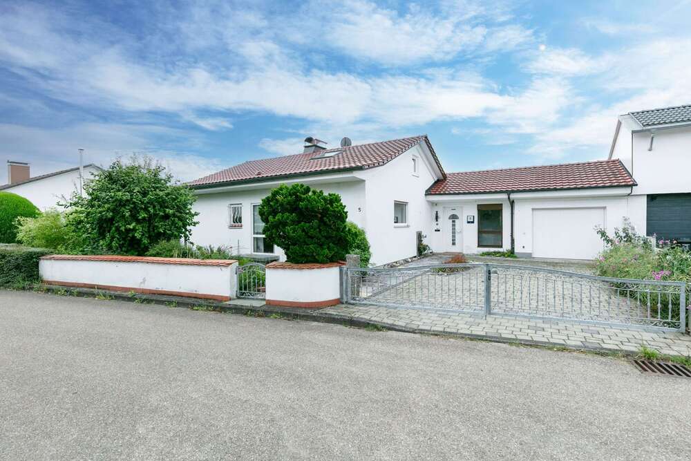 Thumbnail-Haus zum Kaufen in Öpfingen 399.900,00 € 110.49 m²