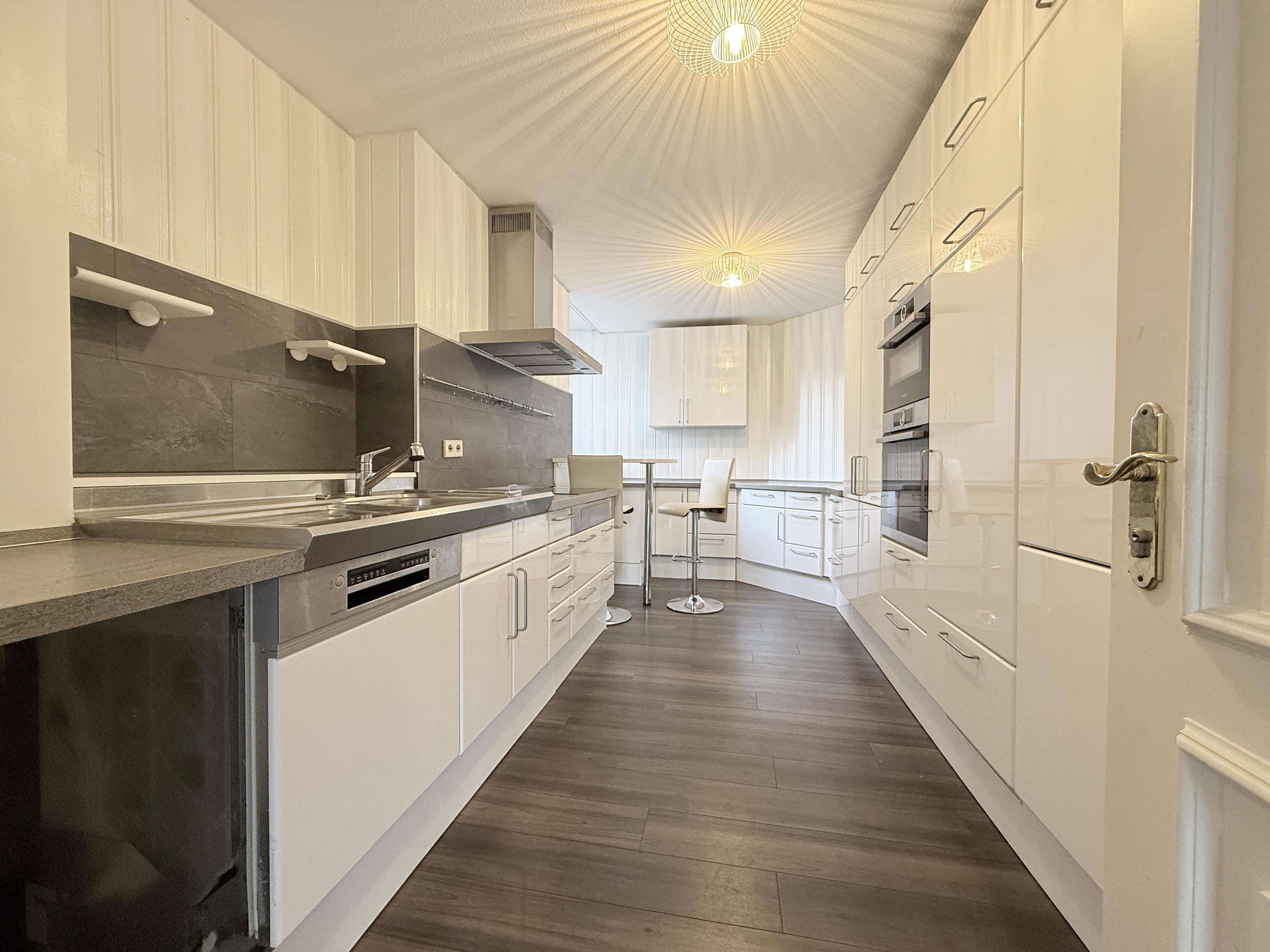 Thumbnail-Wohnung zum Kaufen in Baden-Baden 780.000,00 € 215.56 m²