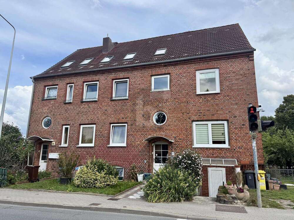 Thumbnail-Haus zum Kaufen in Rostock 450.000,00 € 180 m²