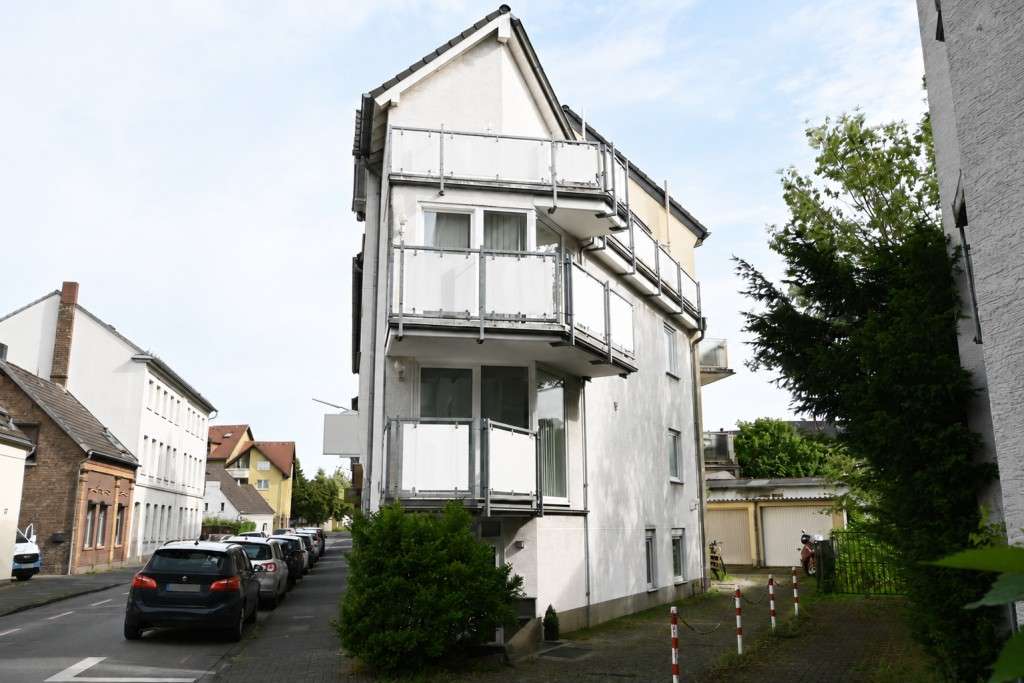 Thumbnail-Haus zum Kaufen in Leverkusen 329.000,00 € 141.38 m²