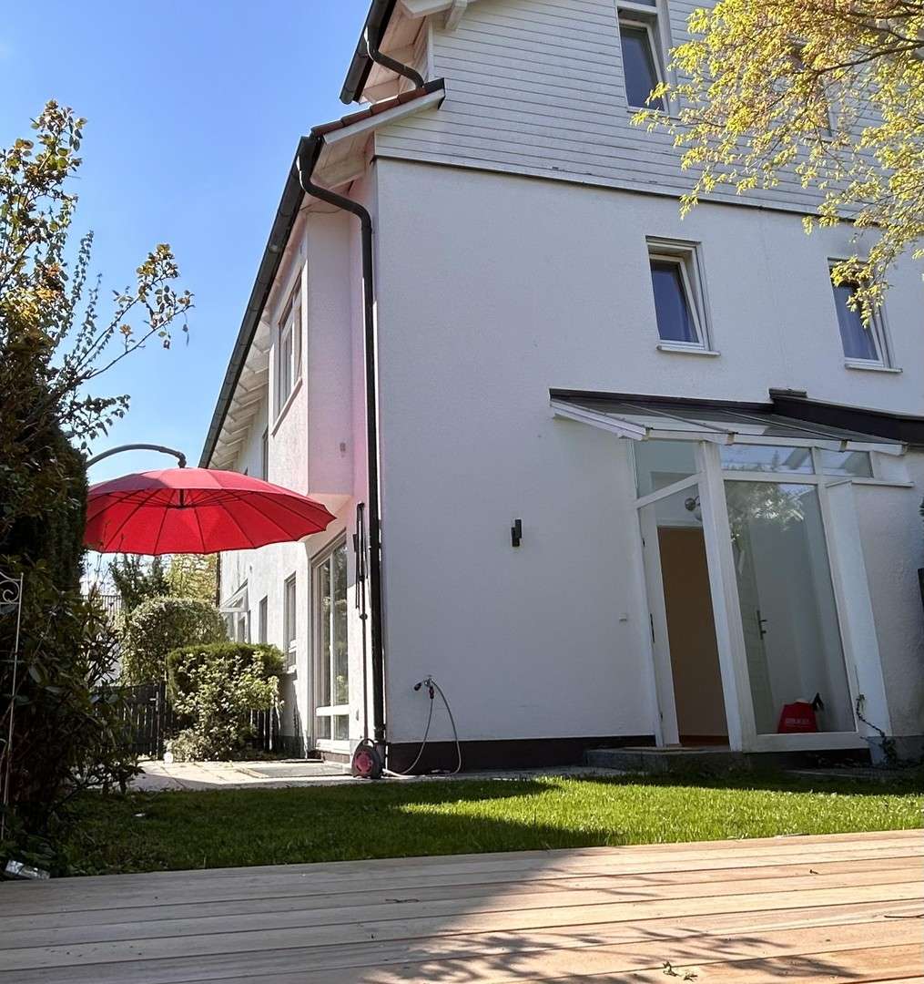 Thumbnail-Haus zum Kaufen in München 735.000,00 € 87 m²