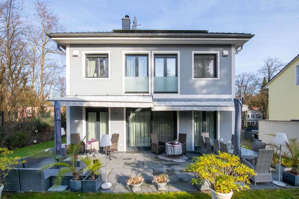 Thumbnail-Haus zum Kaufen in Berlin-Wannsee 1.649.000,00 € 220 m²