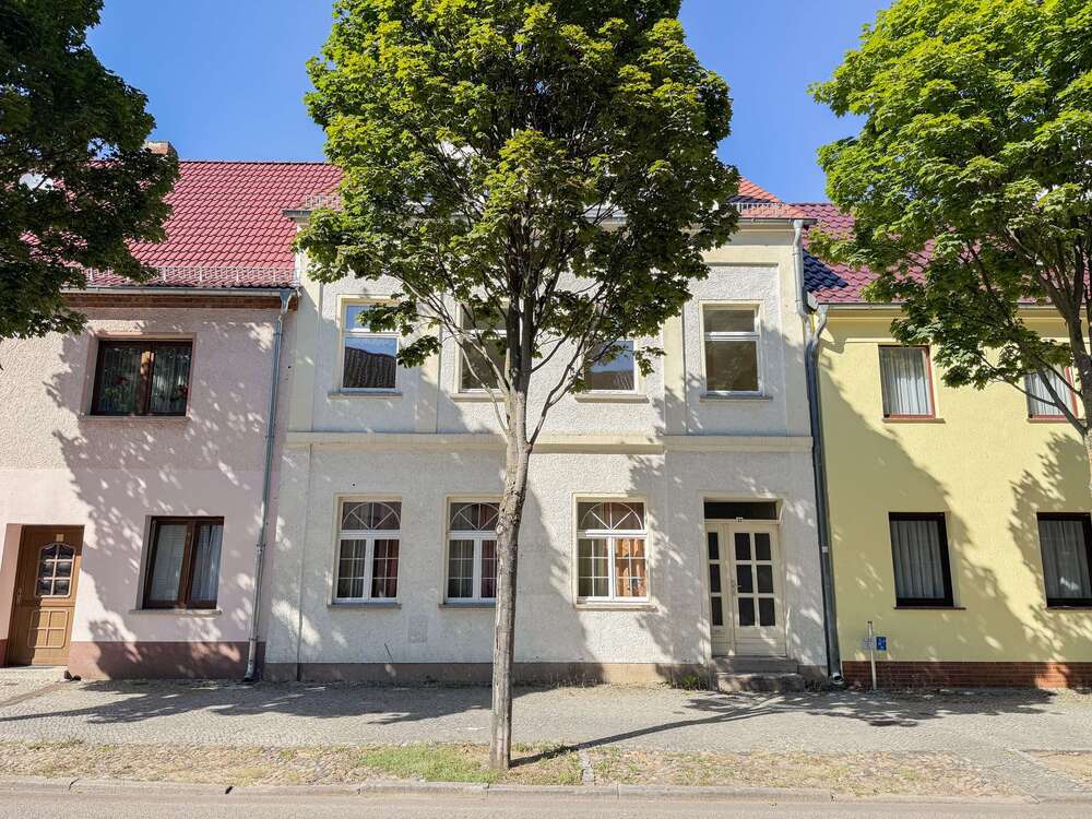 Thumbnail-Haus zum Kaufen in Genthin 179.000,00 € 82 m²