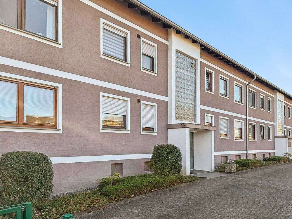 Thumbnail-Wohnung zum Kaufen in Bad Lippspringe 234.500,00 € 74.73 m²