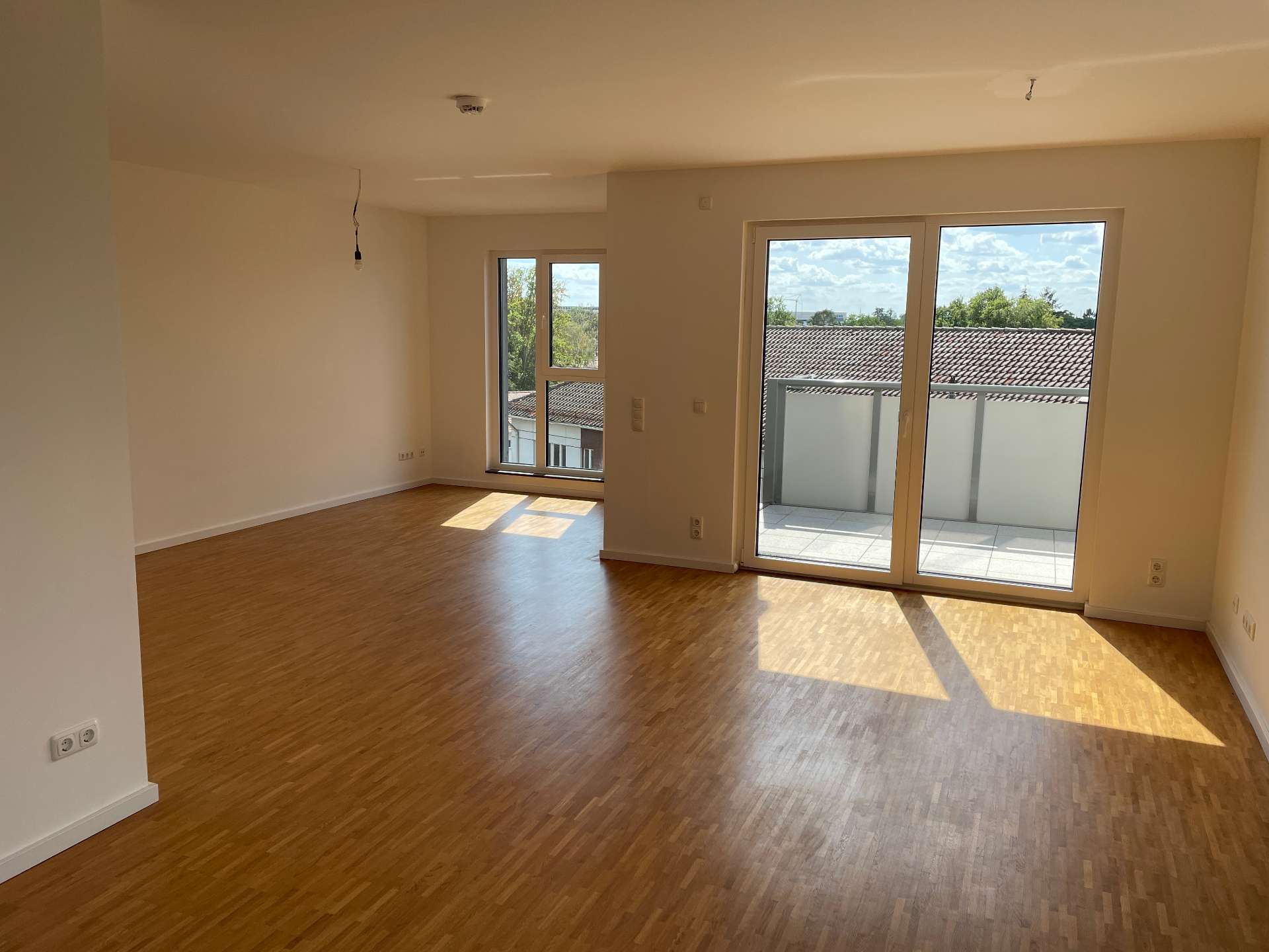 Thumbnail-Wohnung zum Mieten in Erlangen 1.336,02 € 100.68 m²