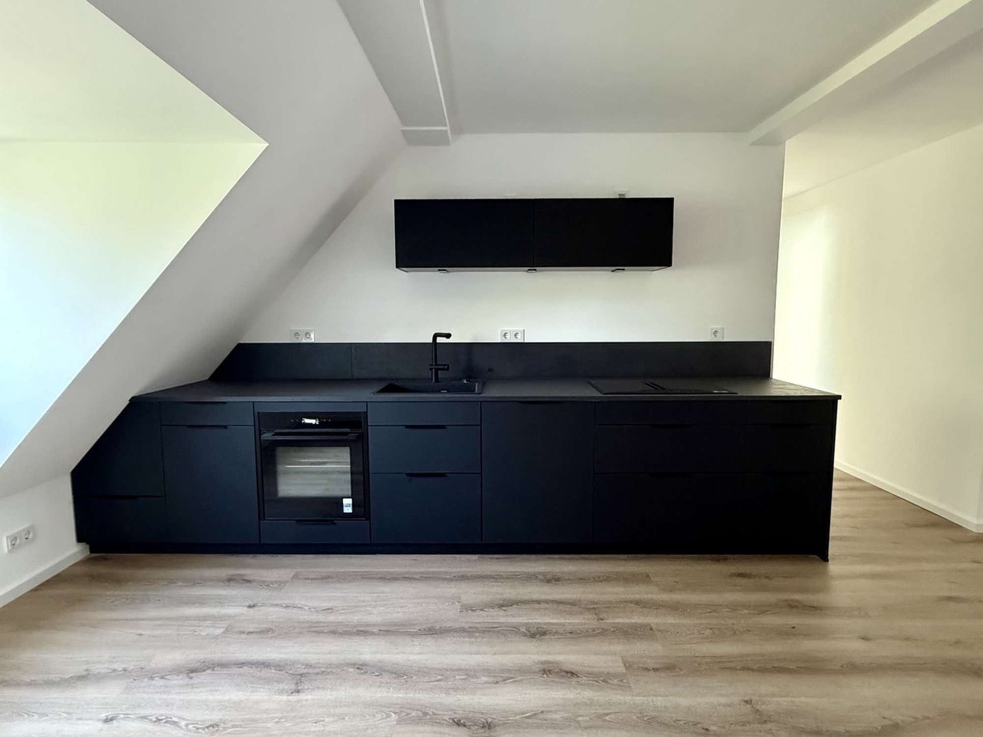 Thumbnail-Wohnung zum Mieten in Düsseldorf 1.950,00 € 75 m²