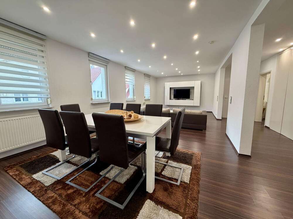 Thumbnail-Wohnung zum Mieten in Esslingen am Neckar 2.000,00 € 153.7 m²