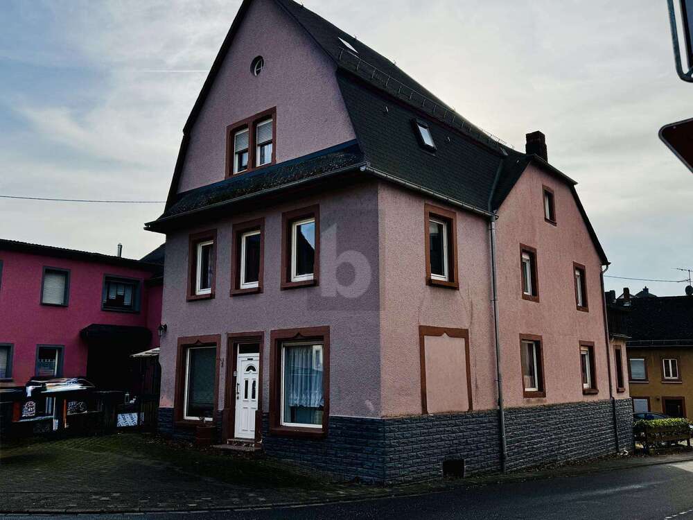 Thumbnail-Haus zum Kaufen in Bausendorf 81.200,00 € 151 m²