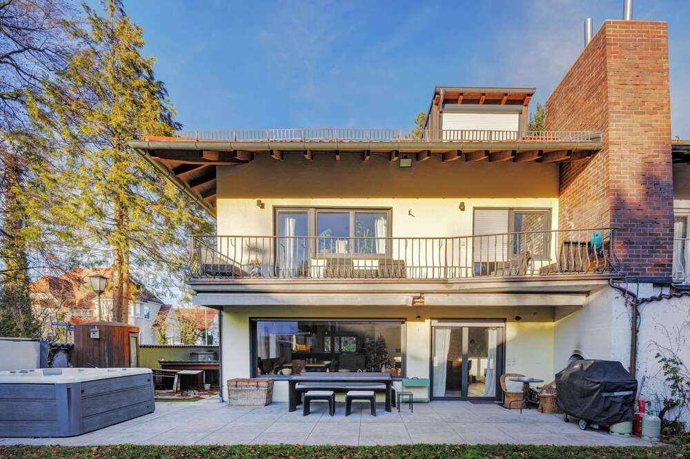 Thumbnail-Haus zum Kaufen in München 1.875.000,00 € 190 m²