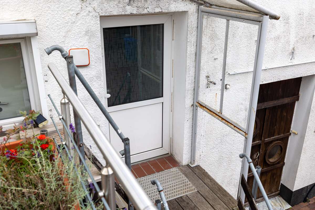 Thumbnail-Wohnung zum Kaufen in Delmenhorst 142.000,00 € 90 m²