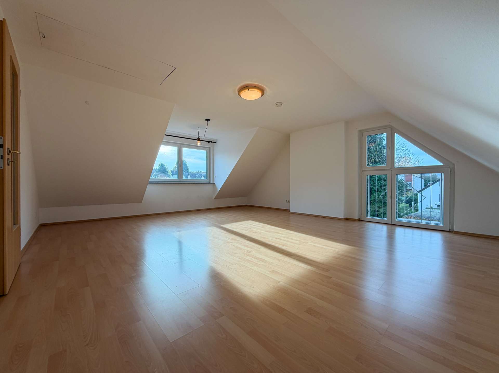 Thumbnail-Wohnung zum Mieten in Friedberg (Hessen) 990,00 € 91.33 m²