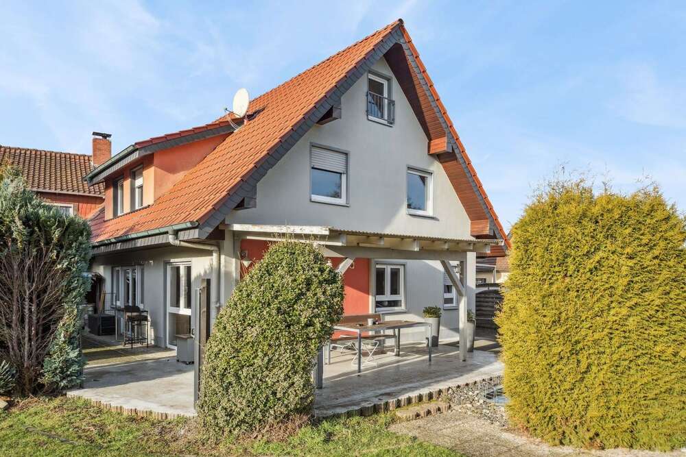 Thumbnail-Haus zum Kaufen in Hiddenhausen 259.000,00 € 129.23 m²
