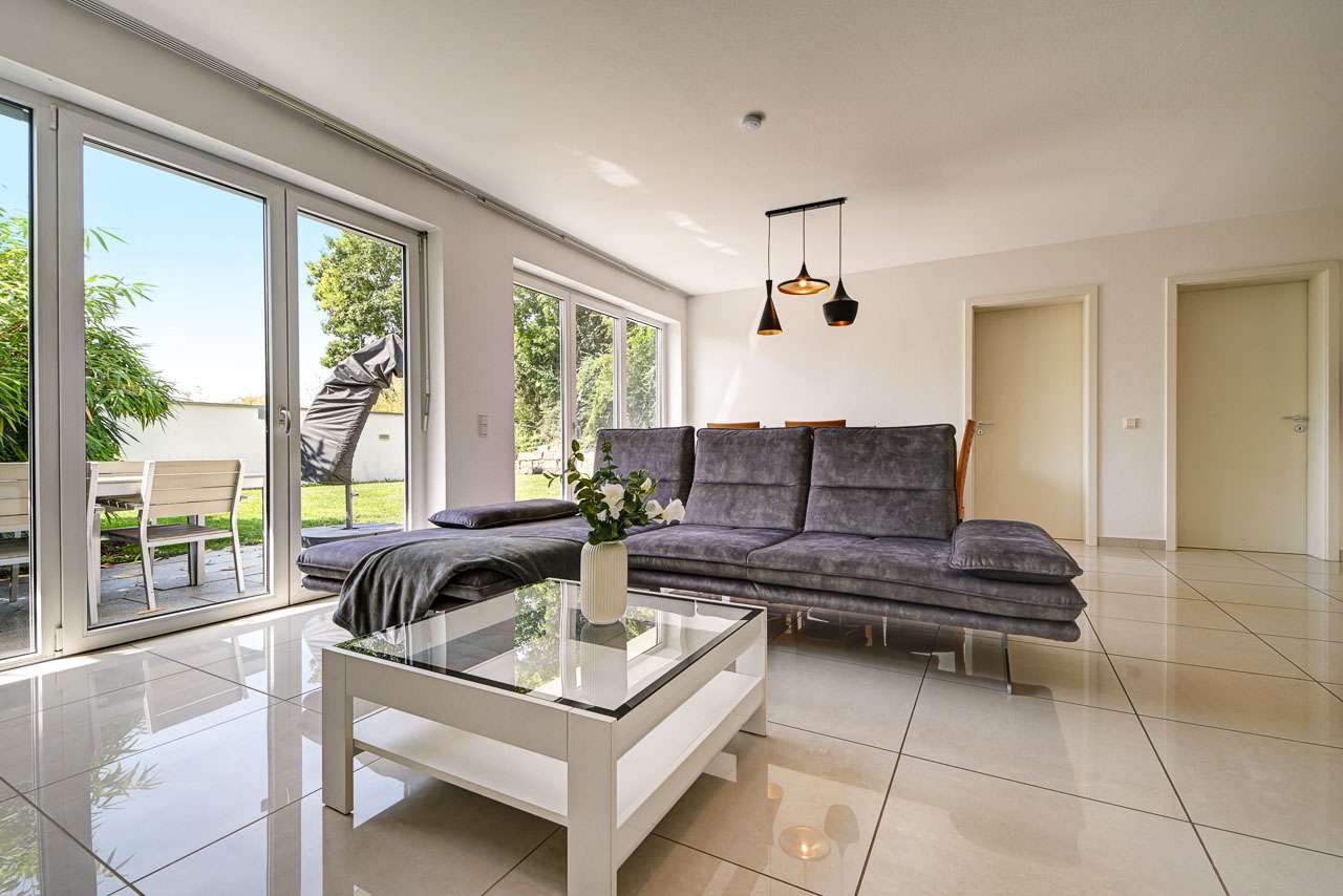 Thumbnail-Wohnung zum Mieten in Stuttgart 2.170,00 € 100 m²