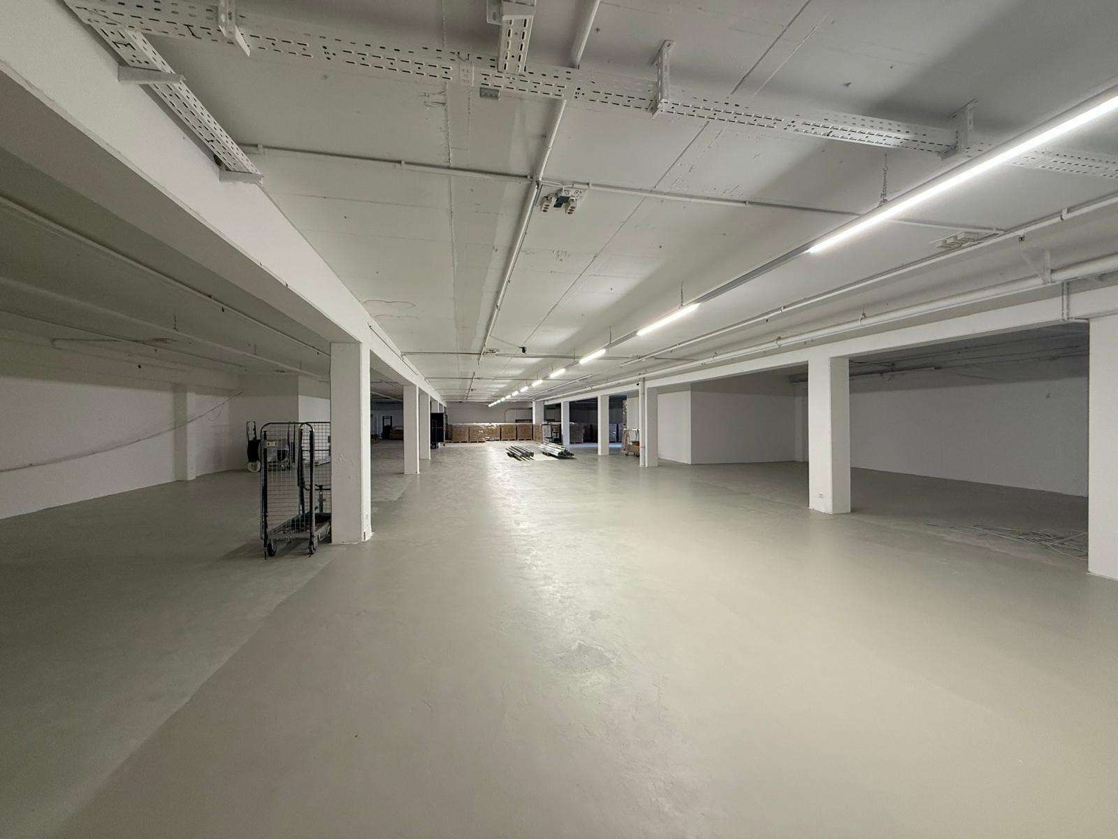 Thumbnail-Halle in Schwieberdingen 4.000,00 € 800 m²