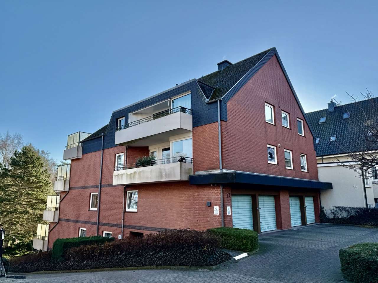 Thumbnail-Wohnung zum Kaufen in Bad Schwartau 227.000,00 € 70 m²