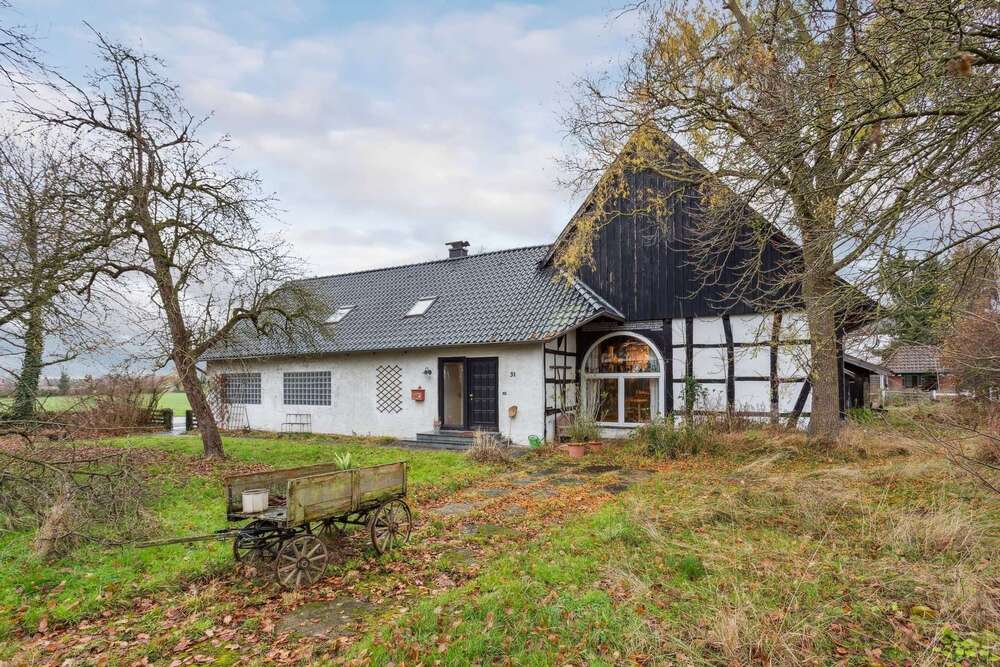 Thumbnail-Haus zum Kaufen in Lage 439.000,00 € 140 m²